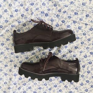 reddish brown creepers